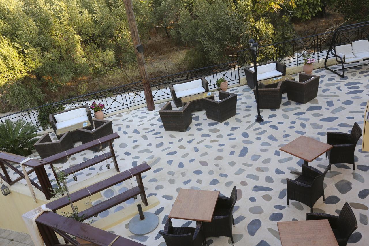 Coral Hotel Plomari Bagian luar foto